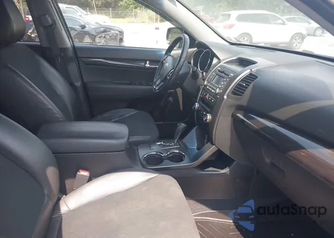 2011 Kia Sorento Ex z USA, uszkodzony, nr VIN 5XYKUCA16BG028811